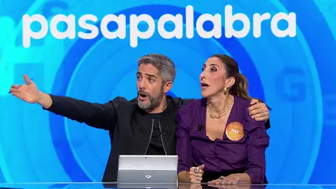 Roberto Leal se estresa al ver a Paz Padilla intentar hacer trampas en La Pista Roberto Leal se estresa al ver a Paz Padilla intentar hacer trampas en La Pista