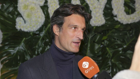 Rafael Medina atendiendo a la prensa
