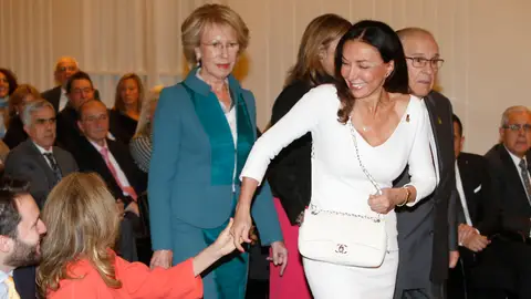 Las hermanas Esther y Alicia Koplowitz Las hermanas Esther y Alicia Koplowitz