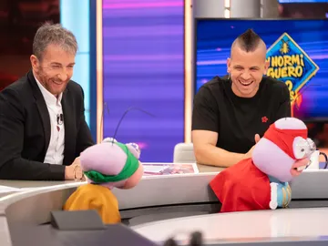 Dabiz Muñoz se enfrenta al juego de adivinanzas de Trancas y Barrancas "No he parado de comerme mierdas durante todo el año" Dabiz Muñoz se enfrenta al juego de adivinanzas de Trancas y Barrancas "No he parado de comerme mierdas durante todo el año"