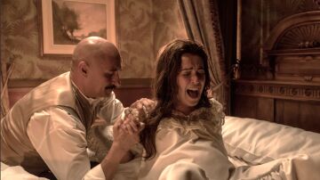 Así comienza Las hijas de la criada: Inés y Renata se ponen de parto al mismo tiempo en el pazo Espíritu Santo