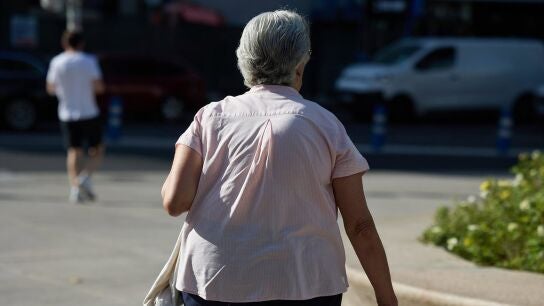 Las pensiones contributivas y de clases pasivas subir&aacute;n en torno a un 2,7% en 2026