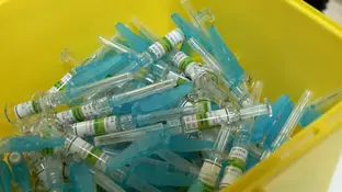 La gripe se adelanta en Cantabria y aumentan los ingresos por infección respiratoria Vacunas, gripe, jeringuillas, epidemia, vacunación EUROPA PRESS 25/11/2025