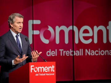 Feijóo afirma que tiene "ganas" de una moción de censura, pero que le "faltan votos" para echar a Sánchez