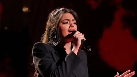 Victoria conquista el escenario de La Voz con una actuación llena de emoción y elegancia Victoria conquista el escenario de La Voz con una actuación llena de emoción y elegancia