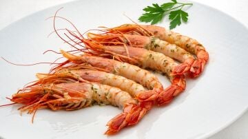 Arguiñano elabora gambones al horno: "En 5 minutos tienes listo un plato de marisco a buen precio hecho en casa"