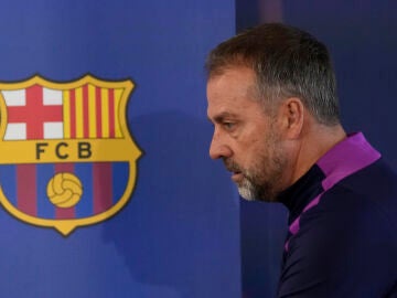 Hansi Flick en la ciudad deportiva Joan Gamper