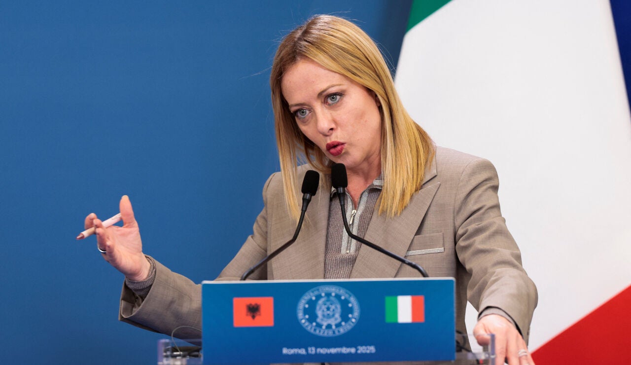 La primera ministra italiana, Giorgia Meloni, durante una conferencia de prensa con el primer ministro alban&eacute;s en Roma, Italia, el 13 de noviembre de 2025