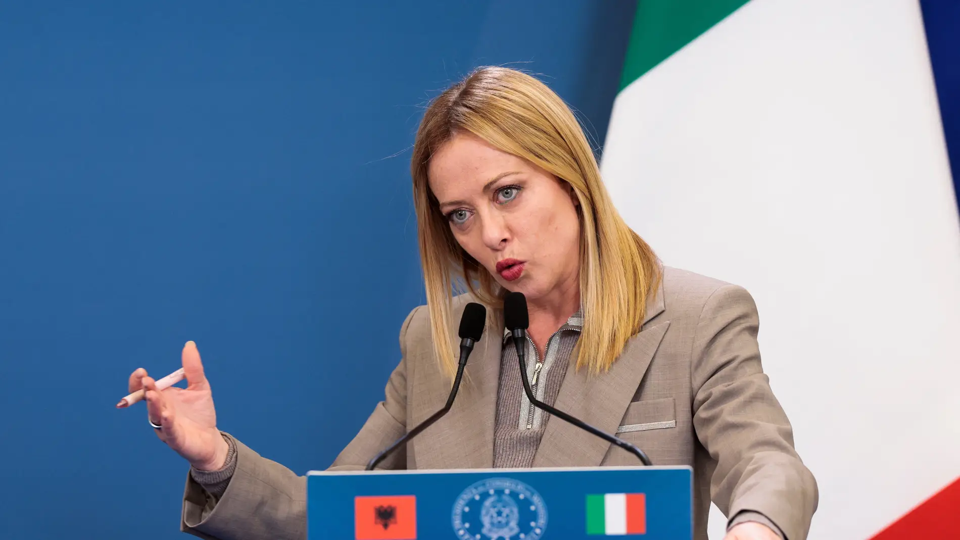 La primera ministra italiana, Giorgia Meloni, durante una conferencia de prensa con el primer ministro albanés en Roma, Italia, el 13 de noviembre de 2025 La primera ministra italiana, Giorgia Meloni, durante una conferencia de prensa con el primer ministro albanés en Roma, Italia, el 13 de noviembre de 2025