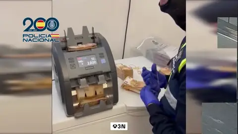 La Policía desmantela una célula "hawalla" que actuaba como banca clandestina del narcotráfico internacional La Policía desmantela una célula "hawalla" que actuaba como banca clandestina del narcotráfico internacional