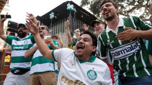 Aficionados del Palmeiras en la previa de la final de la Copa Libertadores