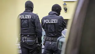 Imagen de dos agentes de la Policía de Alemania