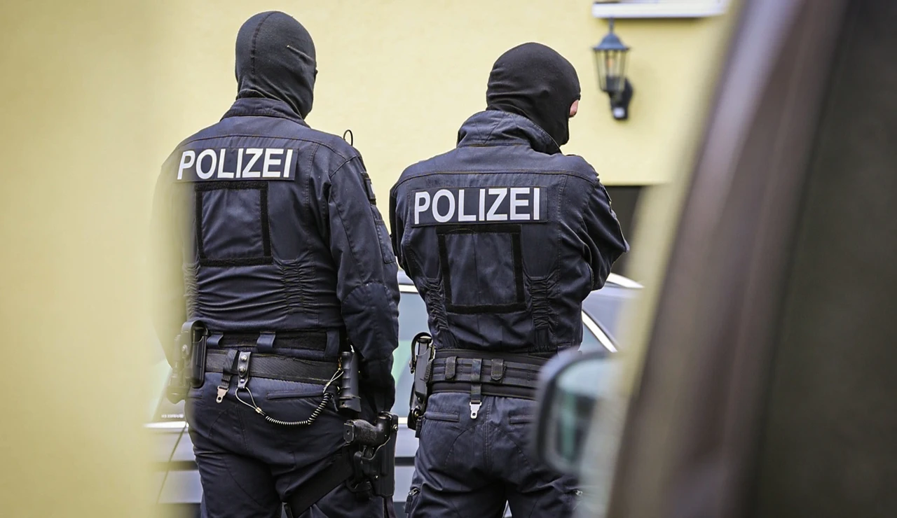 Imagen de dos agentes de la Policía de Alemania