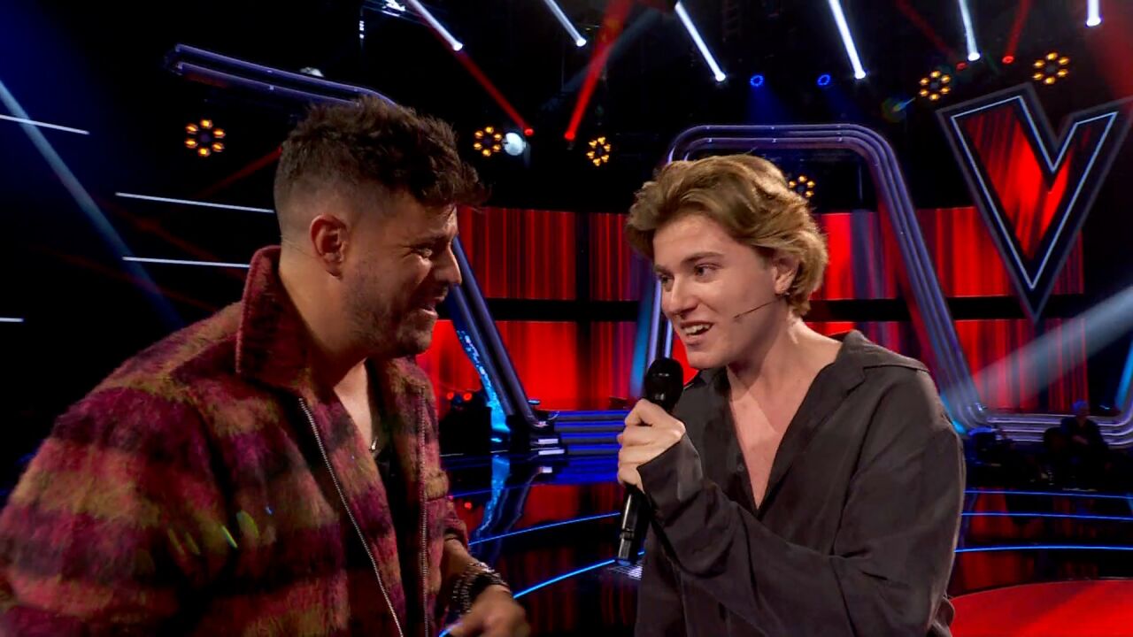 ¡Dueto improvisado! Pablo López cumple el sueño de Ferran antes de despedirlo de La Voz ¡Dueto improvisado! Pablo López cumple el sueño de Ferran antes de despedirlo de La Voz