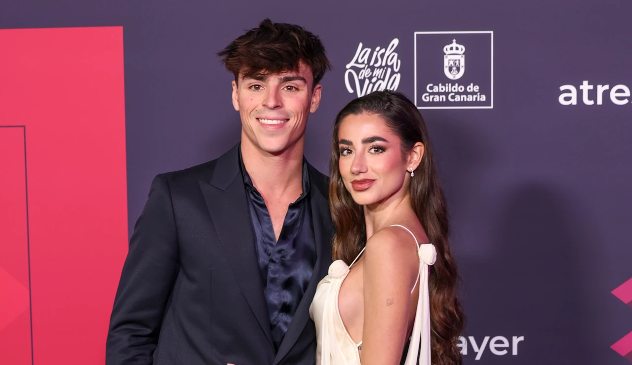 Alonso López y Lola Lolita en el Atresplayer Day de Gran Canaria