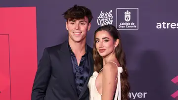 Alonso López y Lola Lolita en el Atresplayer Day de Gran Canaria Alonso López y Lola Lolita en el Atresplayer Day de Gran Canaria