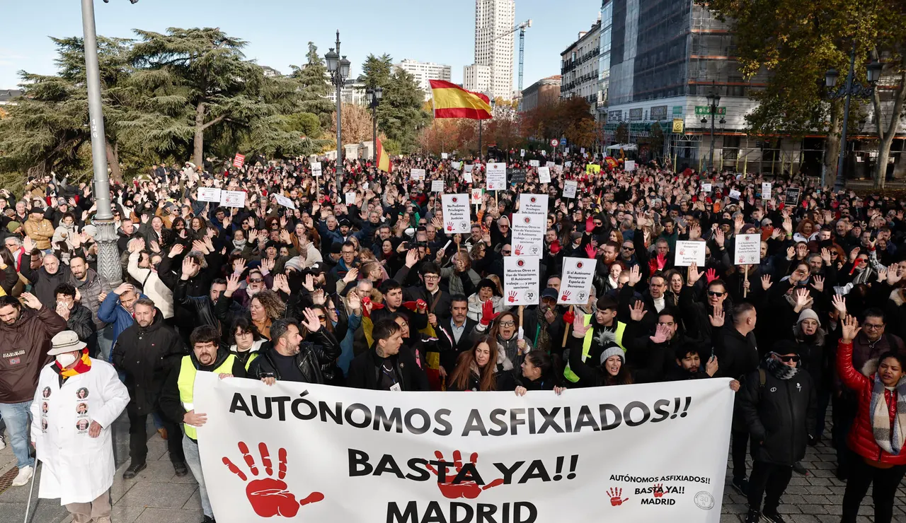 Imagen de la manifestación convocada por la Plataforma por la Dignidad de los Autónomos en Madrid