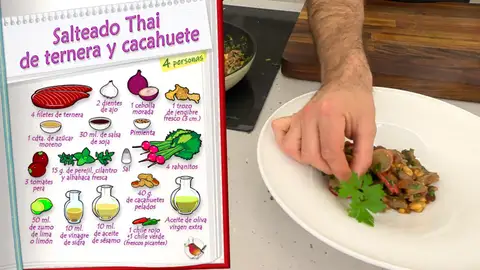 Salteado thai de ternera y cacahuete, de Joseba Arguiñano: "Dulce y salado" en el mismo bocado Salteado thai de ternera y cacahuete, de Joseba Arguiñano: "Dulce y salado" en el mismo bocado