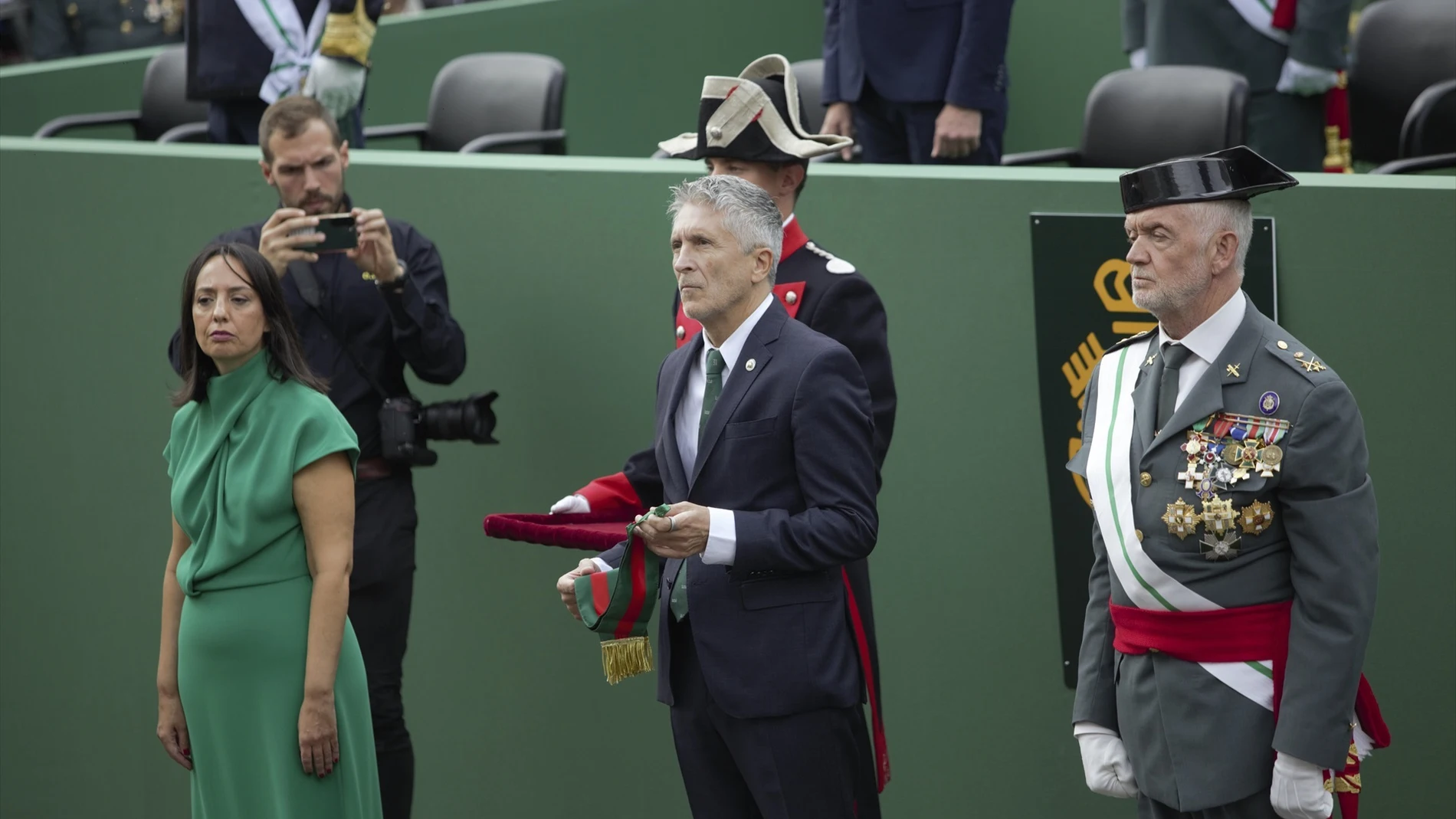 Imagen de la directora general de la Guardia Civil, Mercedes González, y el ministro del Interior, Fernando Grande-Marlaska Imagen de la directora general de la Guardia Civil, Mercedes González, y el ministro del Interior, Fernando Grande-Marlaska