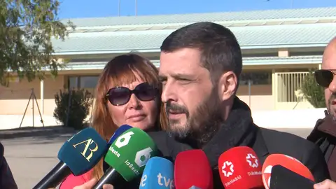 Luis Chabaneix, abogado de José Luis Ábalos, en el exterior de la prisión de Soto del Real Luis Chabaneix, abogado de José Luis Ábalos, en el exterior de la prisión de Soto del Real