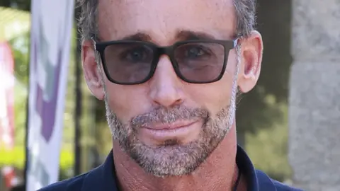 Álvaro Muñoz Escassi, operado de un hernia Álvaro Muñoz Escassi, operado de un hernia