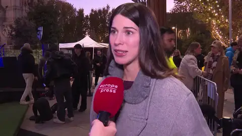 Marta Riumbau contestanto a la prensa Marta Riumbau contestanto a la prensa