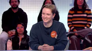 Manu da ‘El golpe’ en Pasapalabra y evita que Rosa se dispare antes de El Rosco Manu da ‘El golpe’ en Pasapalabra y evita que Rosa se dispare antes de El Rosco