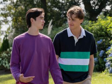 Sean Kaufman y Chris Briney en El verano en que me enamor&eacute; como Steven y Conrad