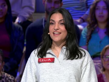 Celia sorprende con su voz en La ruleta de la suerte