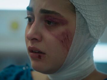 La memoria de Seren comienza a despertar al reconocer a Leyla y Mert: &ldquo;Soy vuestra mam&aacute;&rdquo;