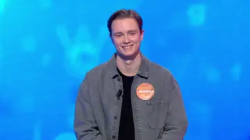 Manu se despide de los invitados de Pasapalabra con su poema más original: “Con ellos te Prendes” Manu se despide de los invitados de Pasapalabra con su poema más original: “Con ellos te Prendes”