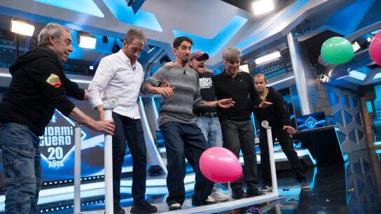 &iquest;Globos indestructibles? Marron sorprende a Santiago Segura y Ernesto Sevilla con un "juego de presiones"