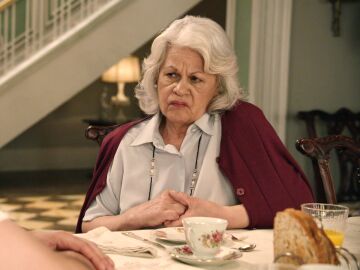 Andr&eacute;s trata de ganarse la confianza de Delia para seguir con su plan de desenmascarar a Gabriel 