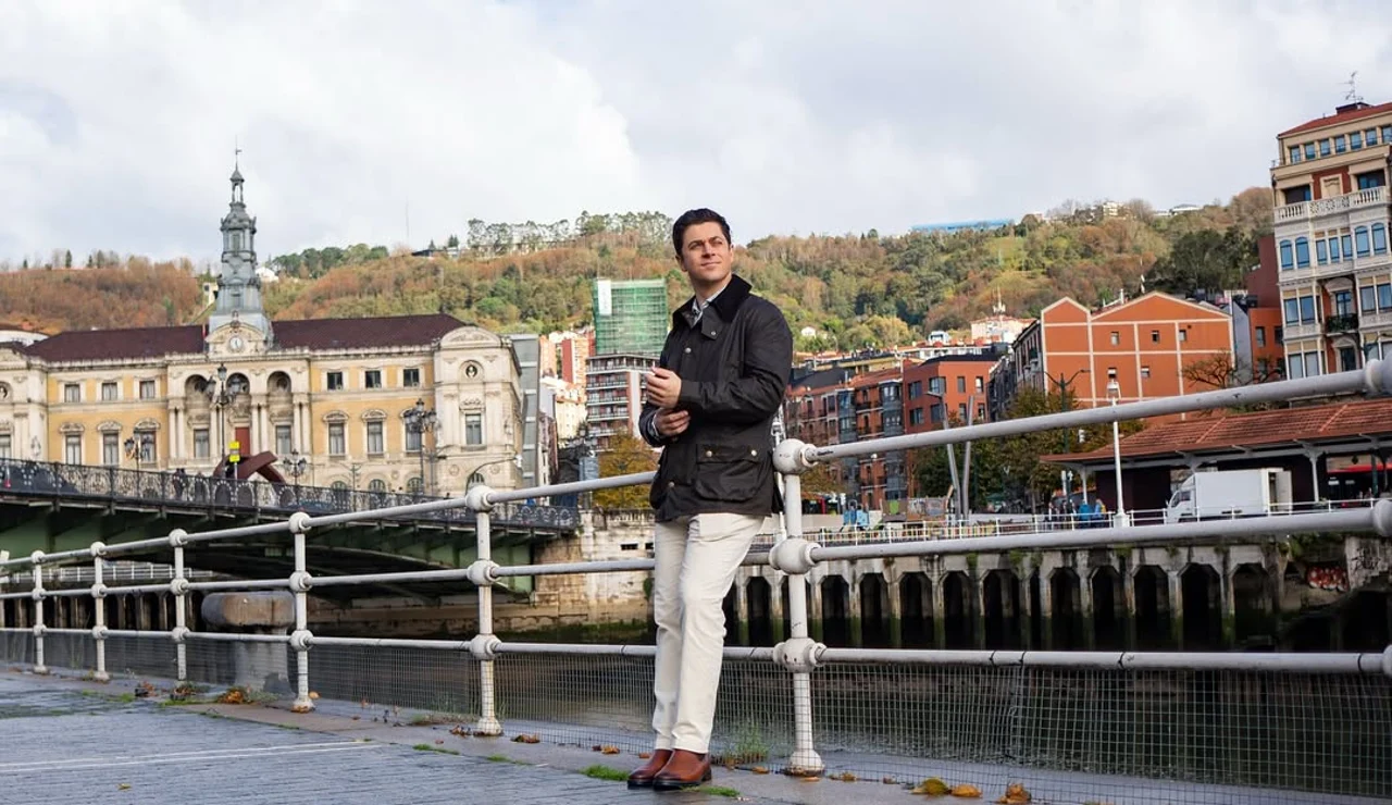 David Henrie, actor de Los magos de Waverly Place, en el País Vasco