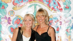 Amaia Montero y Cayetana Guill&eacute;n Cuervo, en 2006