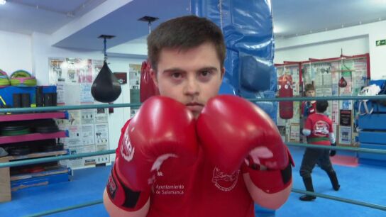 Sergio Ramajo se proclama campe&oacute;n de Espa&ntilde;a de kickboxing inclusivo