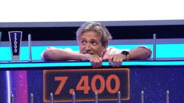 Concursante de La ruleta de la suerte noche Concursante de La ruleta de la suerte noche