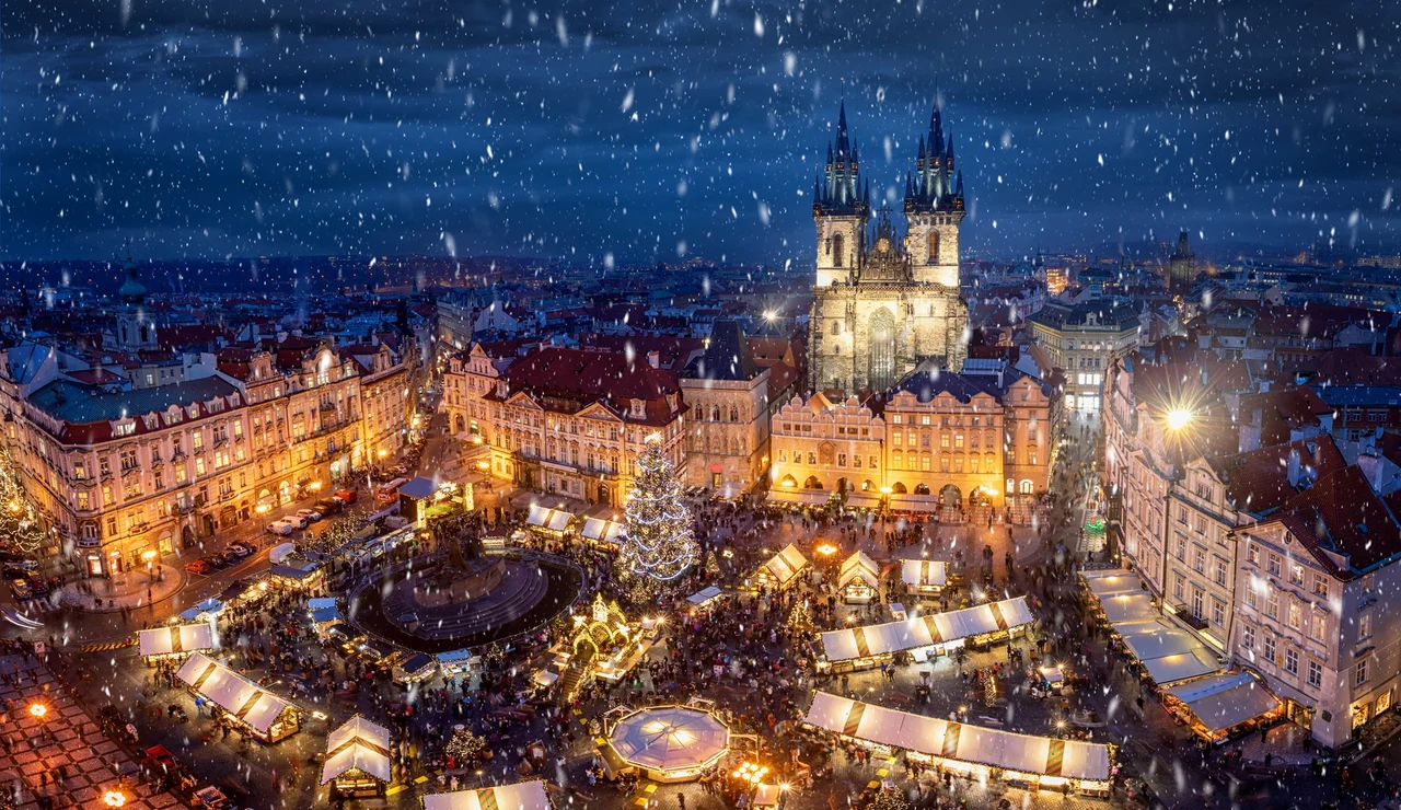 Mercado de la Navidad de la Plaza de la Ciudad Vieja de Praga