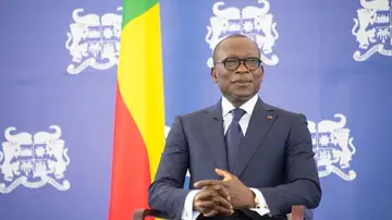 Un grupo de militares de Benín protagoniza una intentona golpista y anuncia el cese del presidente Un grupo de militares de Benín protagoniza una intentona golpista y anuncia el cese del presidente