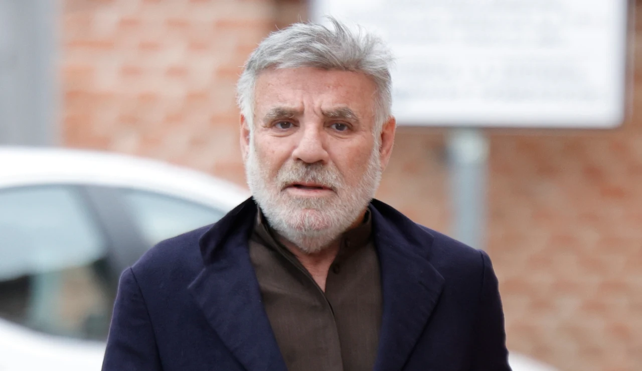 Joaquín Torres en el funeral de su padre