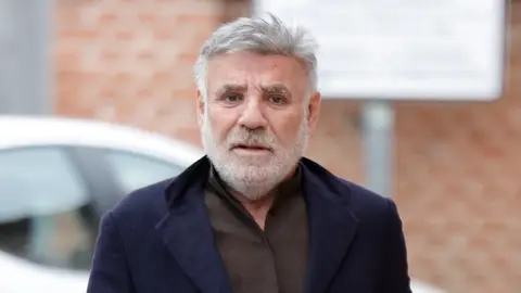 Joaquín Torres en el funeral de su padre Joaquín Torres en el funeral de su padre