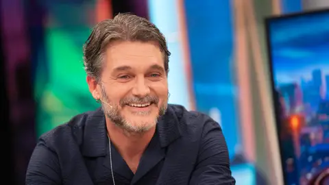 El día que Salva Reina tiró confeti a la Guardia Civil: "El hombre no sabía dónde apuntar con la linterna" El día que Salva Reina tiró confeti a la Guardia Civil: "El hombre no sabía dónde apuntar con la linterna"