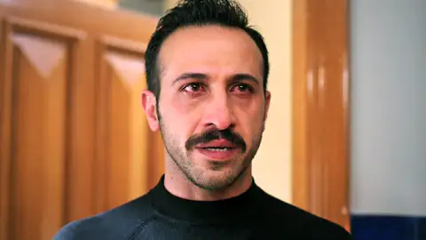 Abidin anuncia delante de todos que se casará con Aysel Abidin anuncia delante de todos que se casará con Aysel