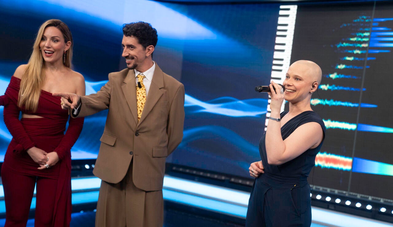 "&iexcl;Qu&eacute; fuerte!": Edurne, fascinada con el canto polif&oacute;nico de Anne-Mar&iacute;a Hefele