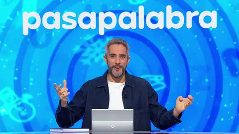 La Navidad llega a Pasapalabra: del grafismo al look de Rosa, pasando por un guiño a Frozen La Navidad llega a Pasapalabra: del grafismo al look de Rosa, pasando por un guiño a Frozen