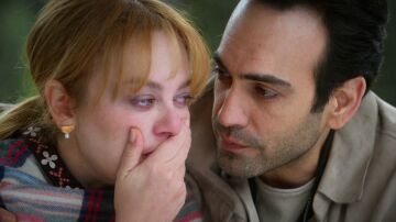 Evren emociona a Bahar con un frasco lleno de recuerdos de su historia de amor: “Solo pienso en ti y en mi hijo” Evren emociona a Bahar con un frasco lleno de recuerdos de su historia de amor: “Solo pienso en ti y en mi hijo”