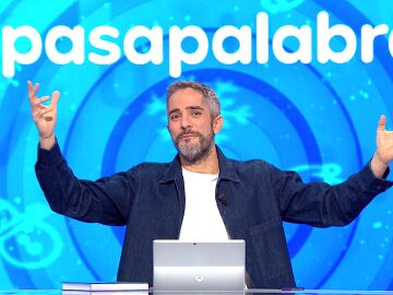 La Navidad llega a Pasapalabra: del grafismo al look de Rosa, pasando por un gui&ntilde;o a Frozen