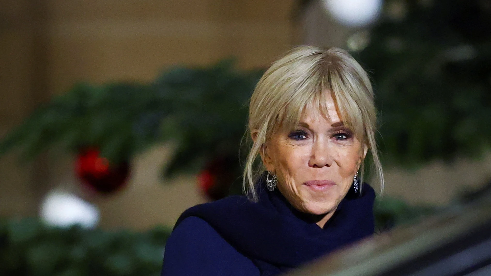 Brigitte Macron: "Las vamos a echar a patadas" Brigitte Macron: "Las vamos a echar a patadas"