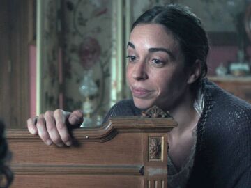 Renata intenta consolar a Catalina, ¿conseguirá ganarse el cariño de su hija?