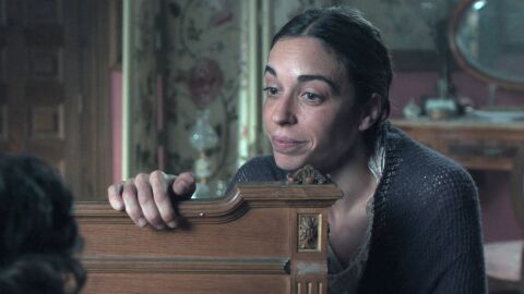 Renata intenta consolar a Catalina, &iquest;conseguir&aacute; ganarse el cari&ntilde;o de su hija?